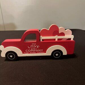 valentine day Wooden Love Company Decorative Truck With Hearts